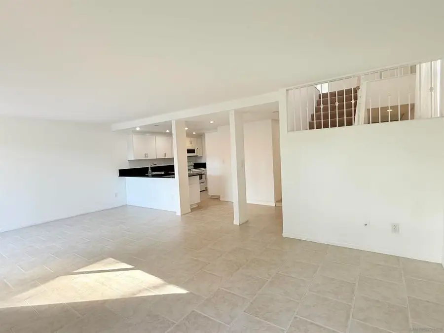 8725 Caminito Abrazo, La Jolla, CA 92037 - #2