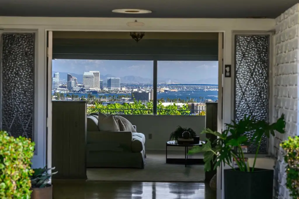 2255 Evergreen St, San Diego, CA 92106 - #1