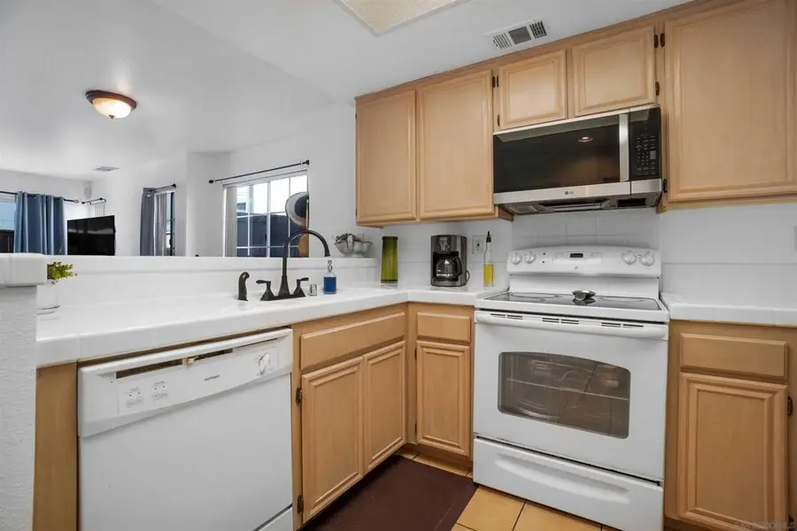 8966 Arlingdale Way, Spring Valley, CA 91977 - #2