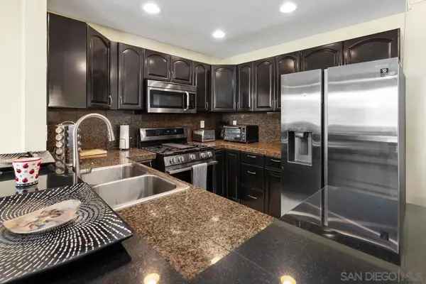 4049 Carmel View Rd #75, San Diego, CA 92130