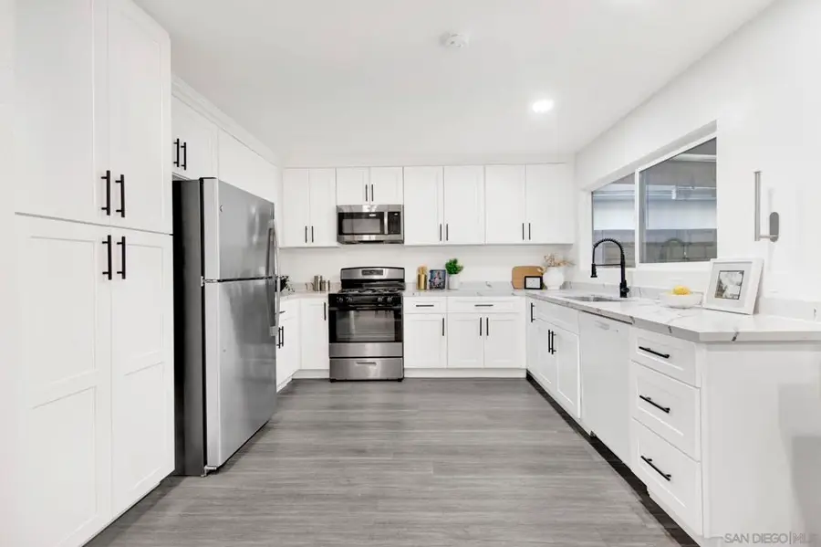 1725 Glenridge Cir, West Covina, CA 91792 - #3