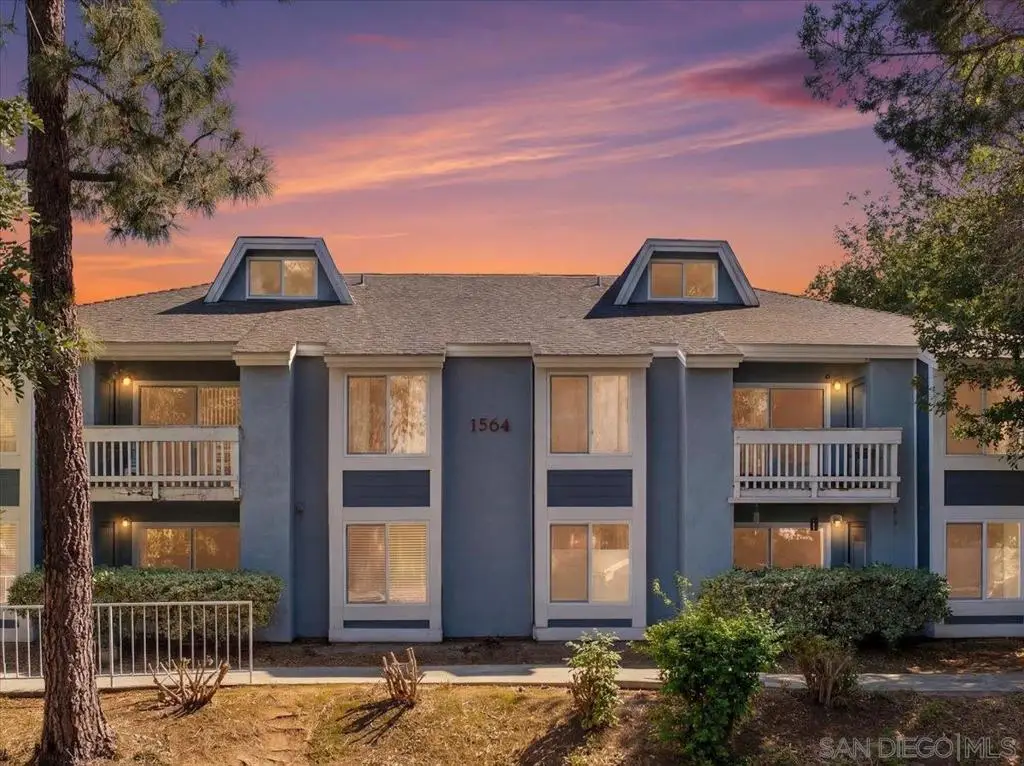 1564 Tanglewood Ln. #18, Escondido, CA 92029 - #1