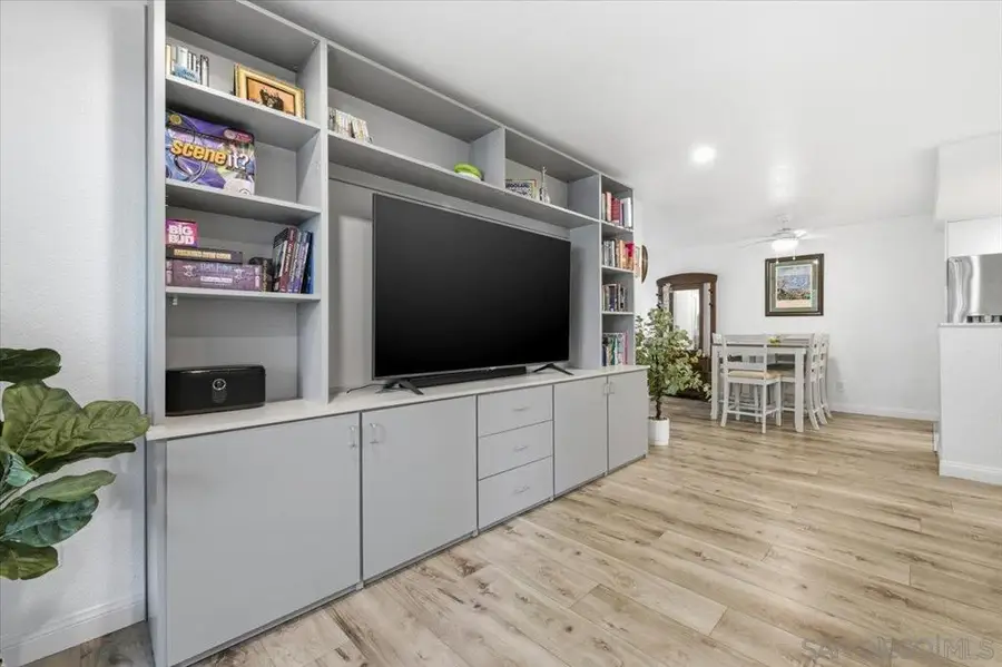 1564 Tanglewood Ln. #18, Escondido, CA 92029 - #2