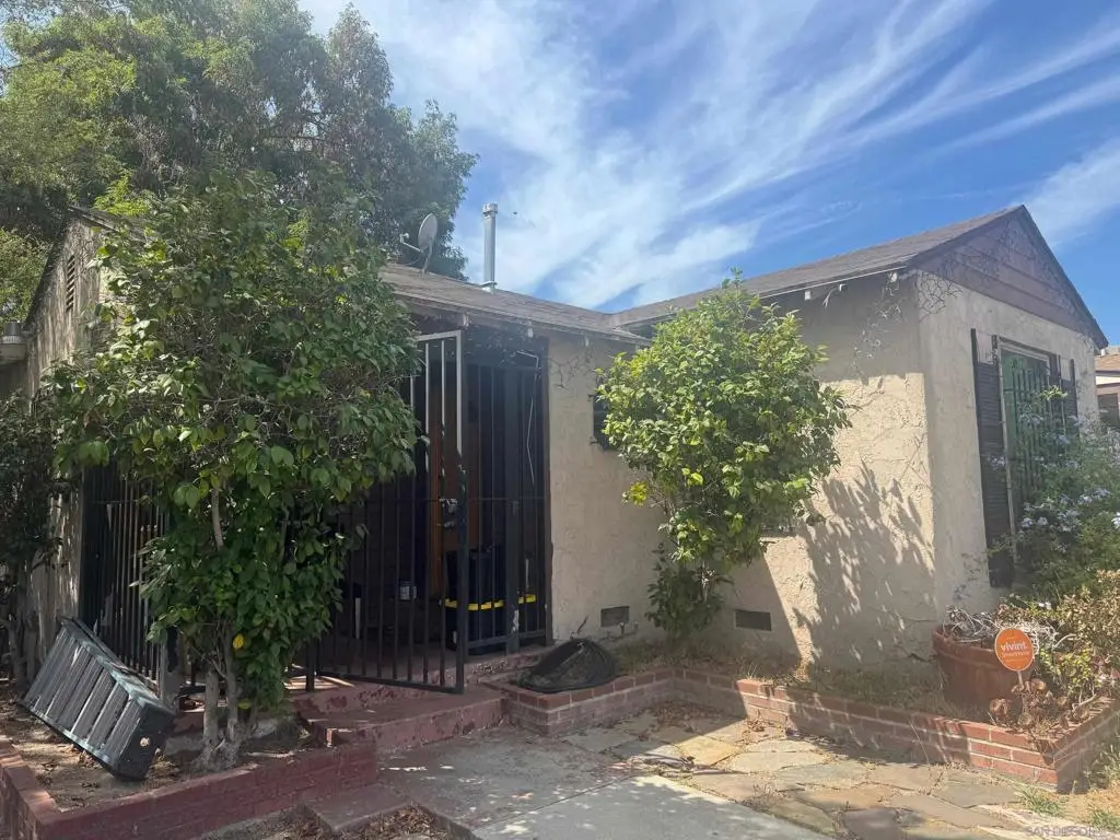 800 W 99th Street, Los Angeles, CA 90044 - #1