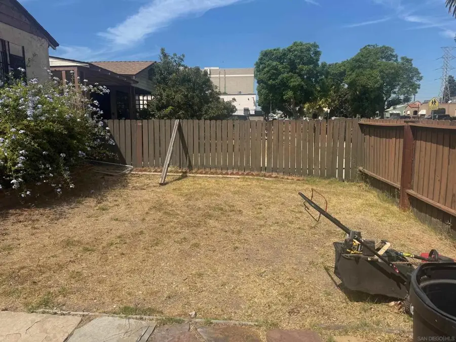 800 W 99th Street, Los Angeles, CA 90044 - #3