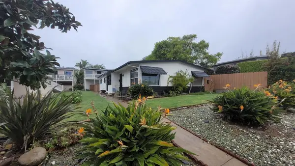 736 Agate Street, San Diego, CA 92109