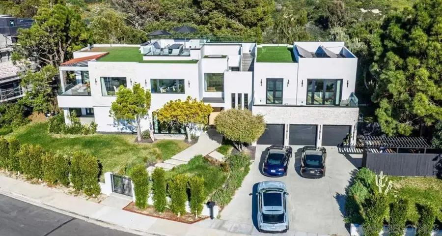 8433 Prestwick Dr, La Jolla, CA 92037 - #2