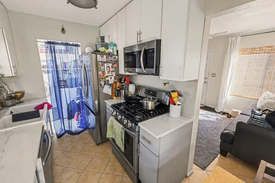 1109 Grand, San Diego, CA 92109 - #3