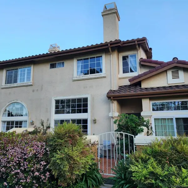 4050 Porte De Palmas #26, San Diego, CA 92122