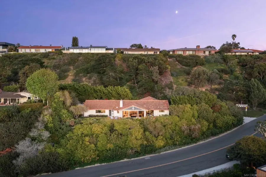 2586 Calle Del Oro, La Jolla, CA 92037 - #3