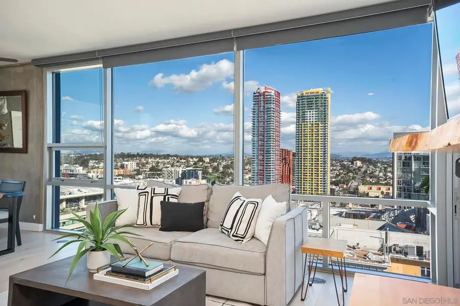 321 10th Ave #2101, San Diego, CA 92101 - #3