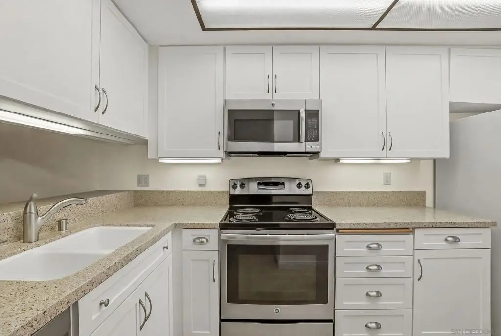 3130 Avenida De Portugal #102, San Diego, CA 92106 - #1