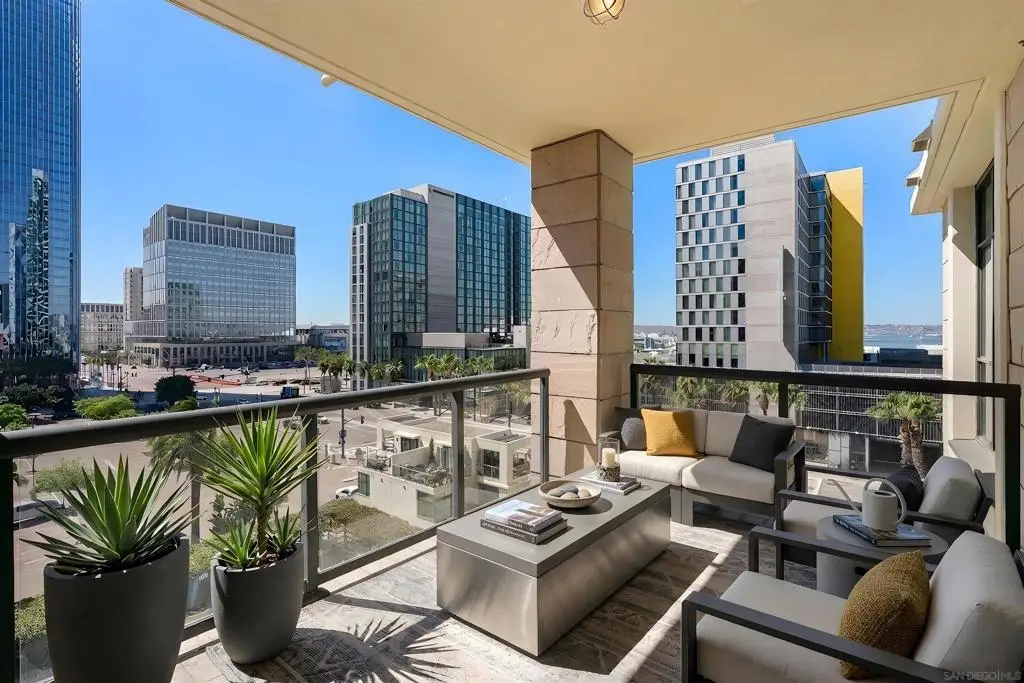 1199 Pacific Hwy #704, San Diego, CA 92101 - #1