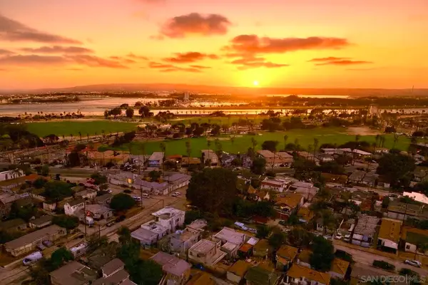 2835 Deerpark Dr., San Diego, CA 92110