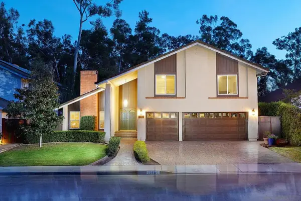 10585 Canyon Lake, San Diego, CA 92131