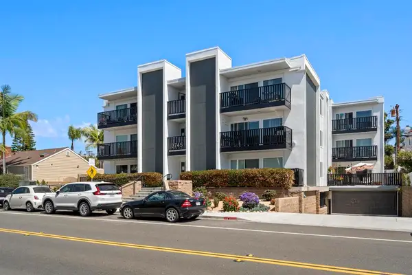 3745 Riviera Dr #1, San Diego, CA 92109