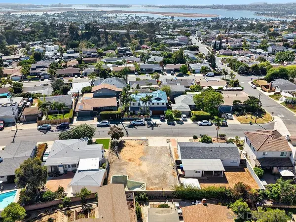 2545 Deerpark, San Diego, CA 92110