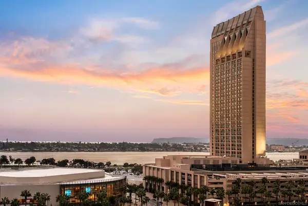 555 Front St. #1302, San Diego, CA 92101