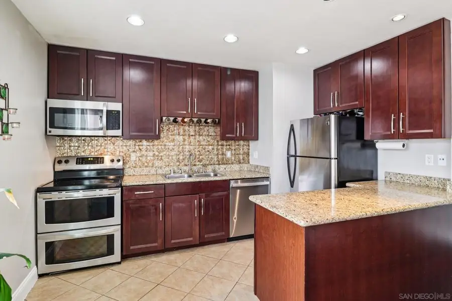 2266 Grand #23, San Diego, CA 92109 - #3