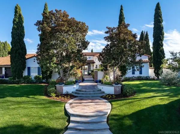 7992 Paseo Esmerado, Carlsbad, CA 92009