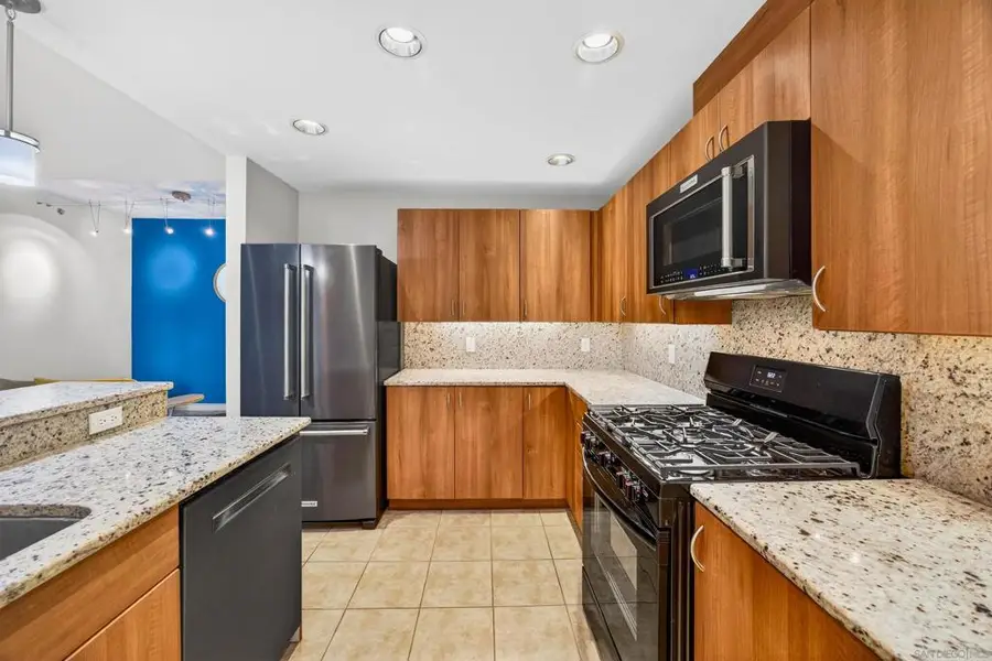 300 W Beech #10, San Diego, CA 92101 - #3