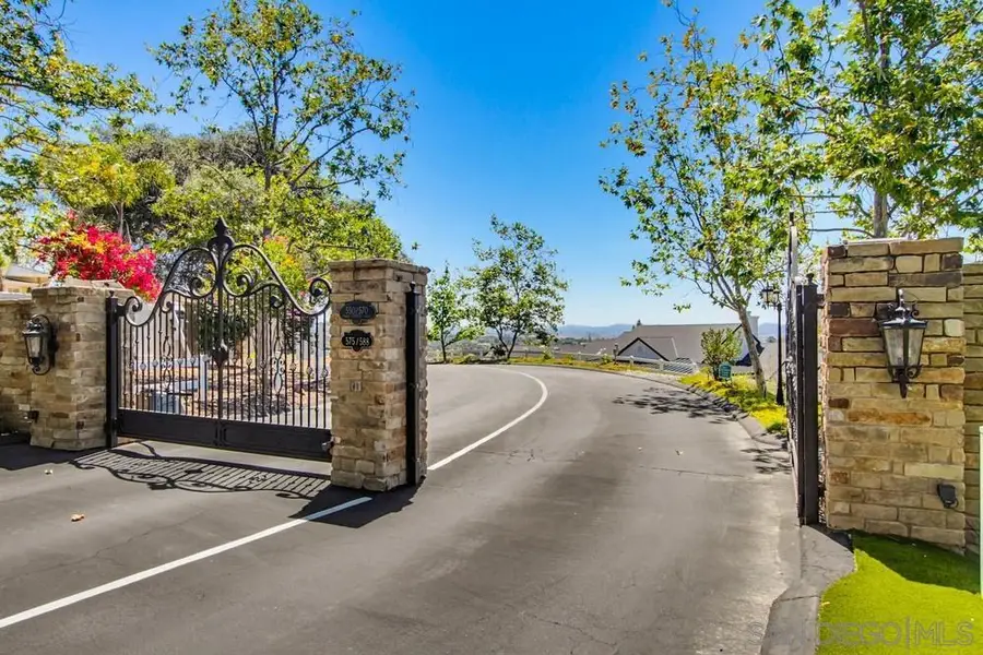 575 Twin Country Lane, Fallbrook, CA 92028 - #3