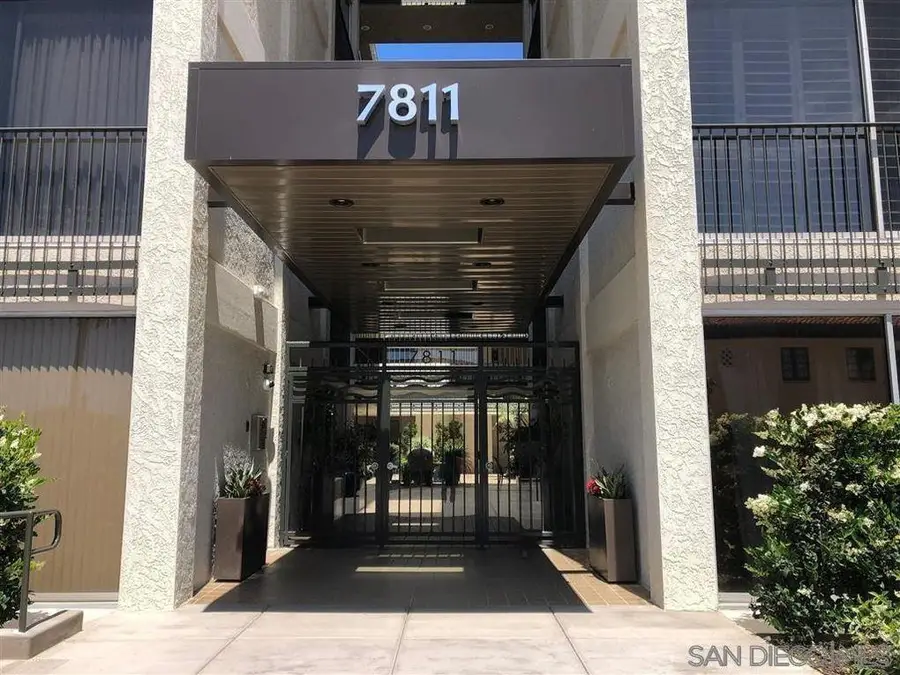 7811 Eads Ave #311, La Jolla, CA 92037 - Image #3