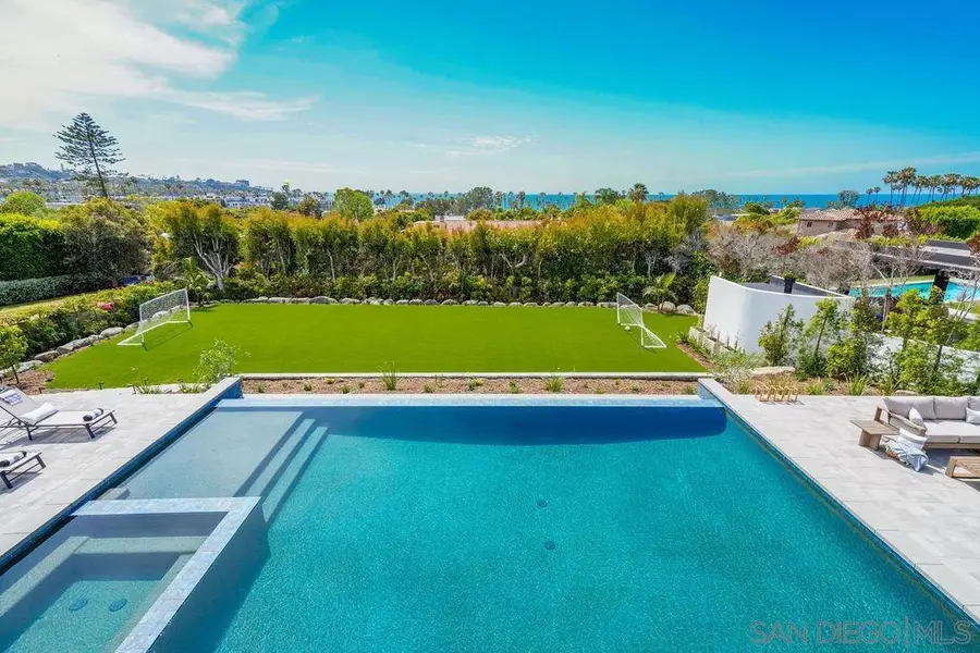 8308 Calle Del Cielo, La Jolla, CA 92037 - #3