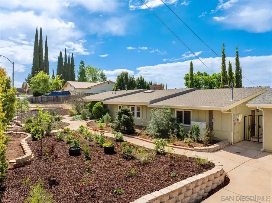 877 Montview Drive, Escondido, CA 92025 - #2