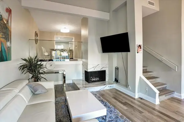6786 Caminito Del Greco, San Diego, CA 92120