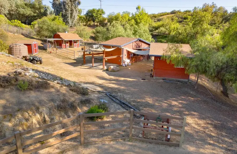 12052 Sky View Dr, Valley Center, CA 92082 - #3