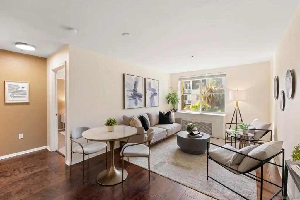 1970 Columbia St #304, San Diego, CA 92101 - #1