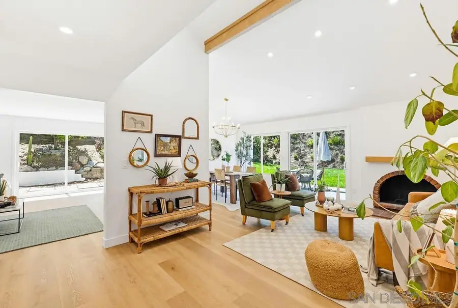 725 Santa Florencia, Solana Beach, CA 92075 - #2