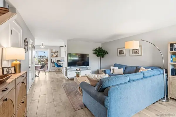 Address Withheld By Seller, Solana Beach, CA 92075