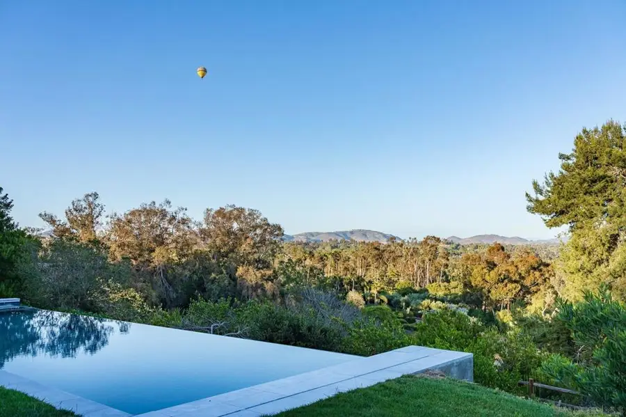 Address Withheld By Seller, Rancho Santa Fe, CA 92067 - #2