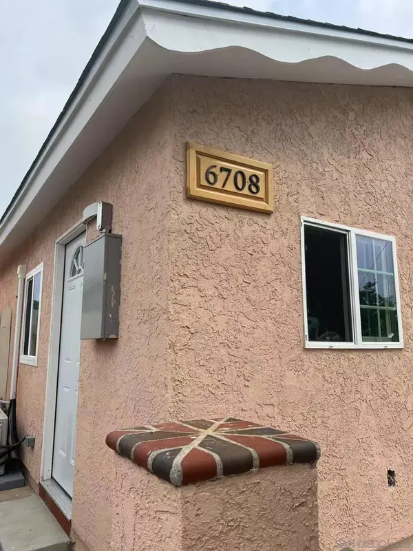 6708 Barnhurst, San Diego, CA 92117
