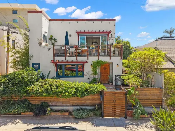 125-127 W Brookes, San Diego, CA 92103