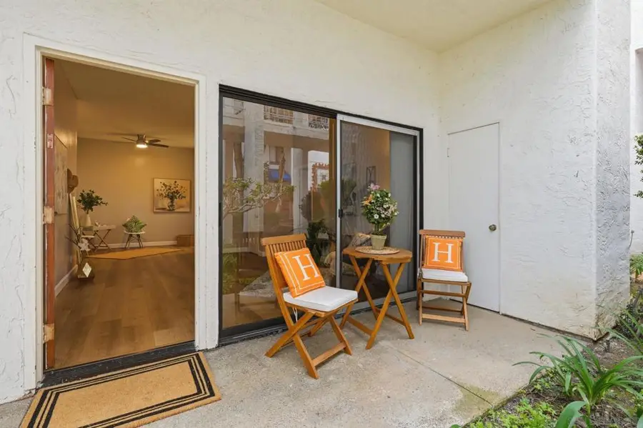 8320 Regents Rd. #1I, San Diego, CA 92122 - #2