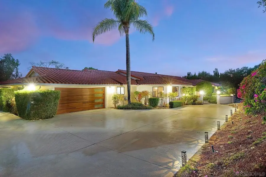 3064 Live Oak Park Rd, Fallbrook, CA 92028 - #2