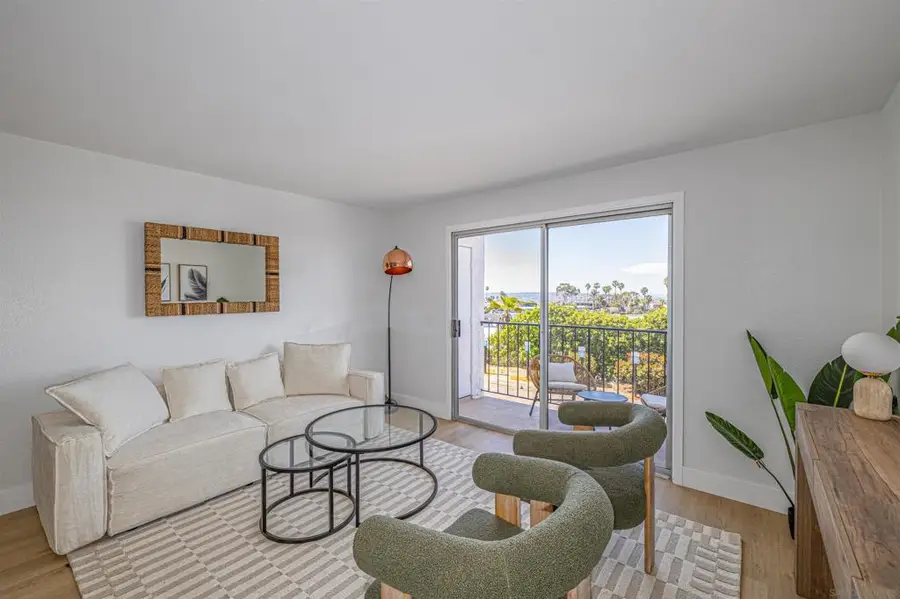 3020 Cowley Way #208, San Diego, CA 92117 - #2