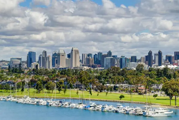 1810 Avenida Del Mundo #1106, Coronado, CA 92118