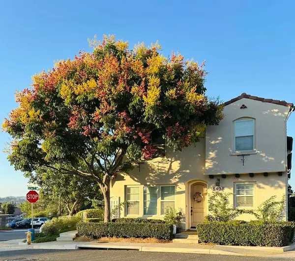 1498 Mosaic Gln, Escondido, CA 92029