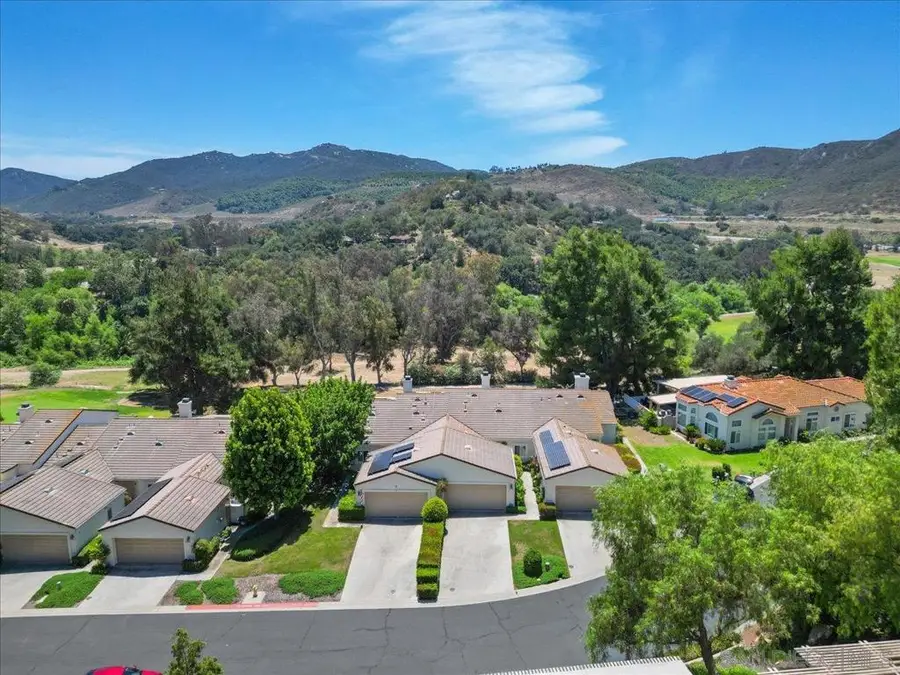 29549 Circle R Greens Dr., Escondido, CA 92026 - #2