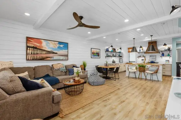 1558 Vista Del Mar Way #3, Oceanside, CA 92054