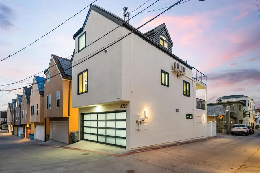 3721 Strandway, San Diego, CA 92109 - #3