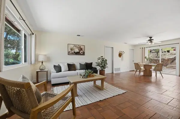 515 Ross Dr, Escondido, CA 92029