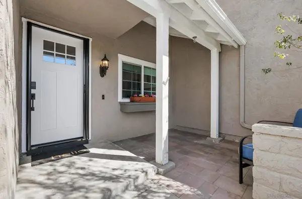 1971 Azure Way, Encinitas, CA 92024