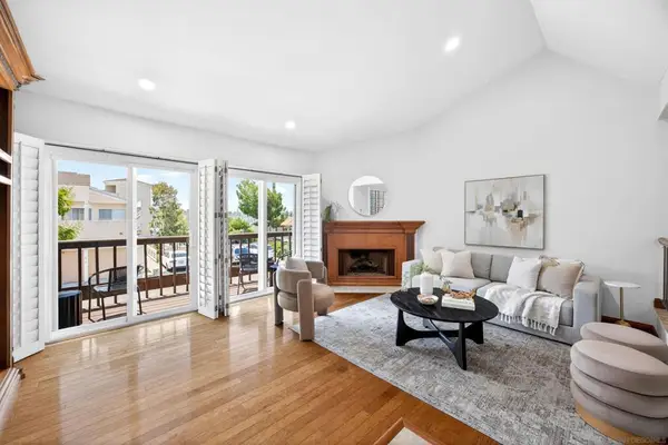 6998 Camino Degrazia, San Diego, CA 92111