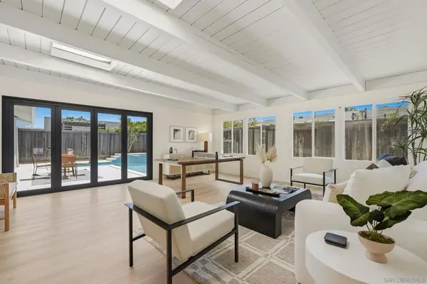 7420 Teasdale Ave, San Diego, CA 92122