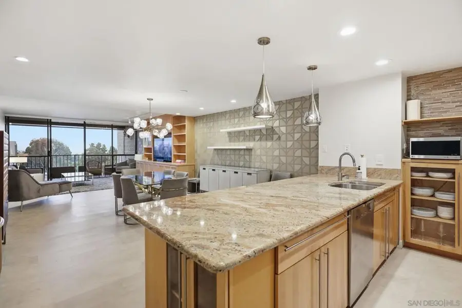 2500 Torrey Pines Rd #403, La Jolla, CA 92037 - #3